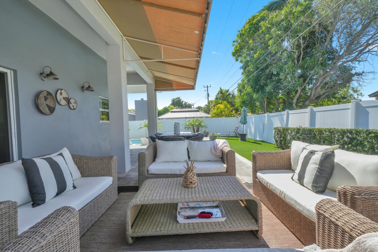 875 SE 13th Avenue, Deerfield Beach, FL 33441 Photo