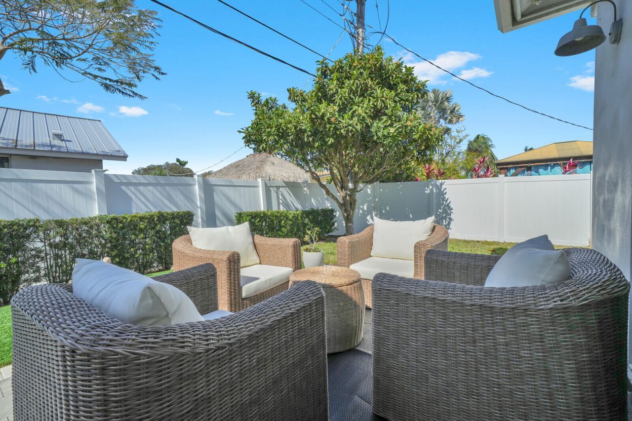 875 SE 13th Avenue, Deerfield Beach, FL 33441 Photo