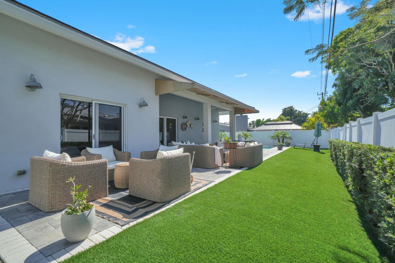 875 SE 13th Avenue, Deerfield Beach, FL 33441 Photo