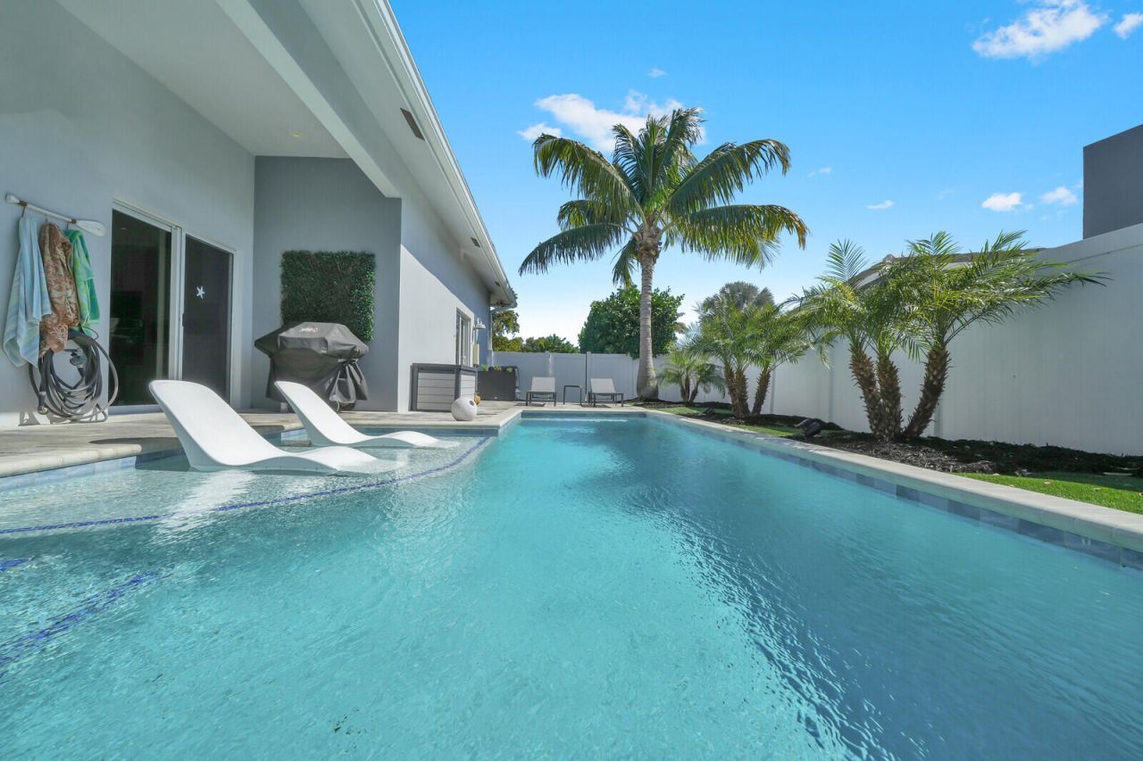 875 SE 13th Avenue, Deerfield Beach, FL 33441 Photo