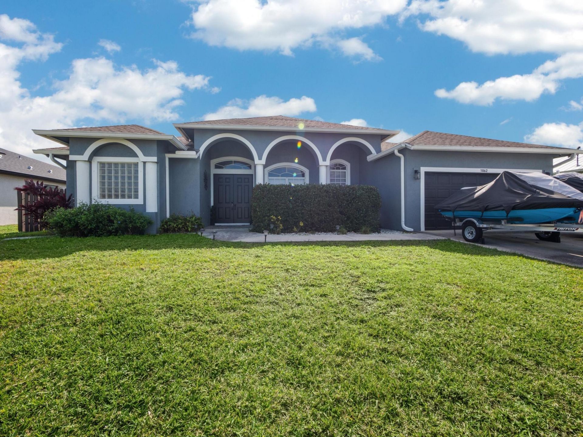 1062 SW Abbot Avenue, Port Saint Lucie, FL 34953 Main Photo