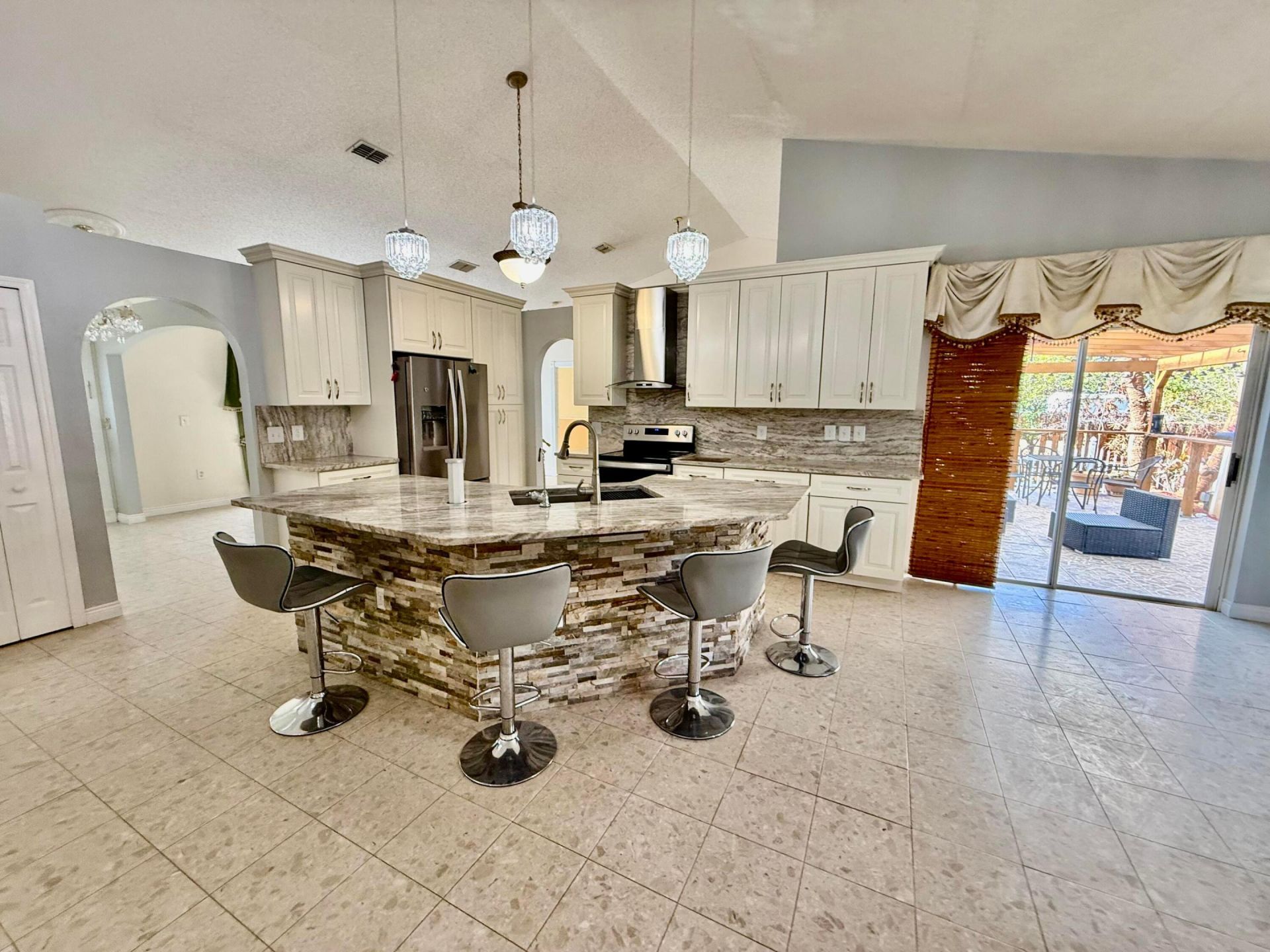 125 SW Donna Terrace, Port Saint Lucie, FL 34984 Photo