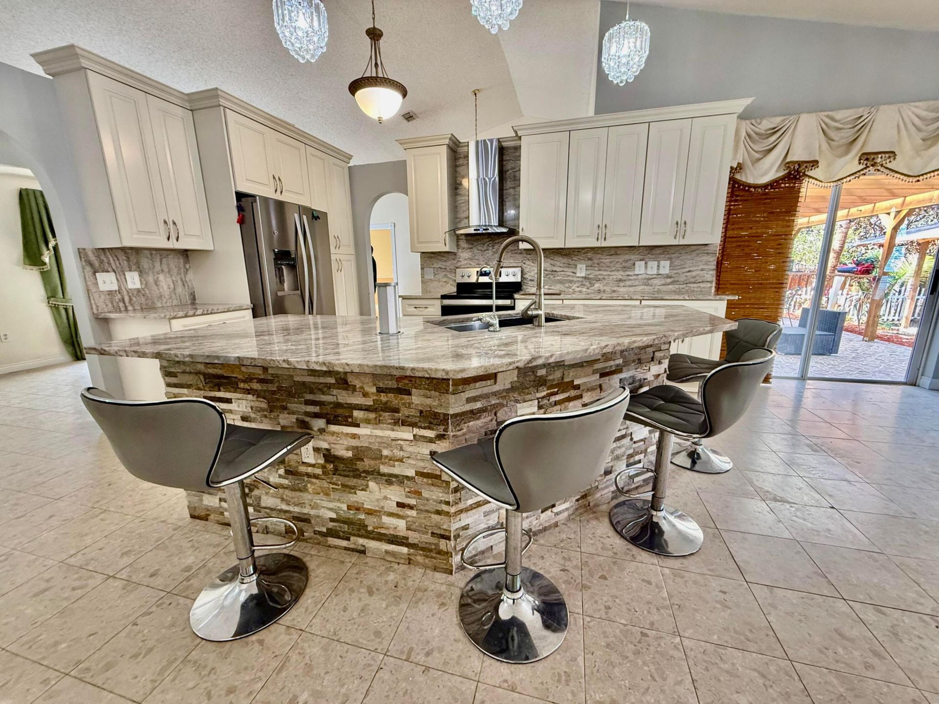 125 SW Donna Terrace, Port Saint Lucie, FL 34984 Photo