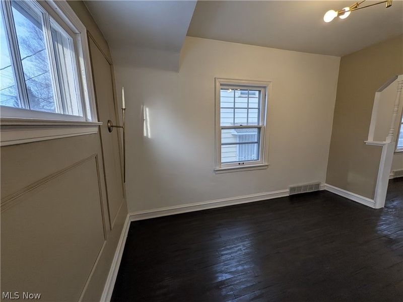 5550 Grasmere Avenue , Maple Heights, OH 44137 Photo 21