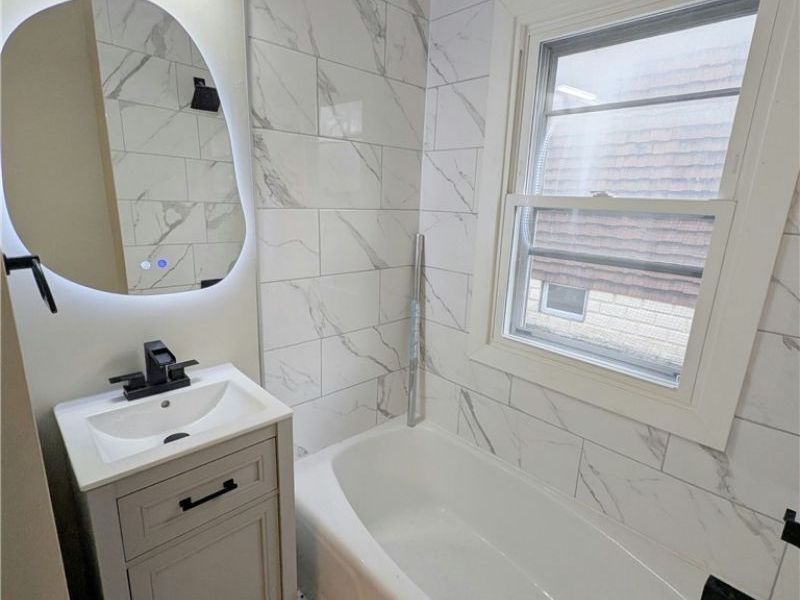 5550 Grasmere Avenue , Maple Heights, OH 44137 Photo 23