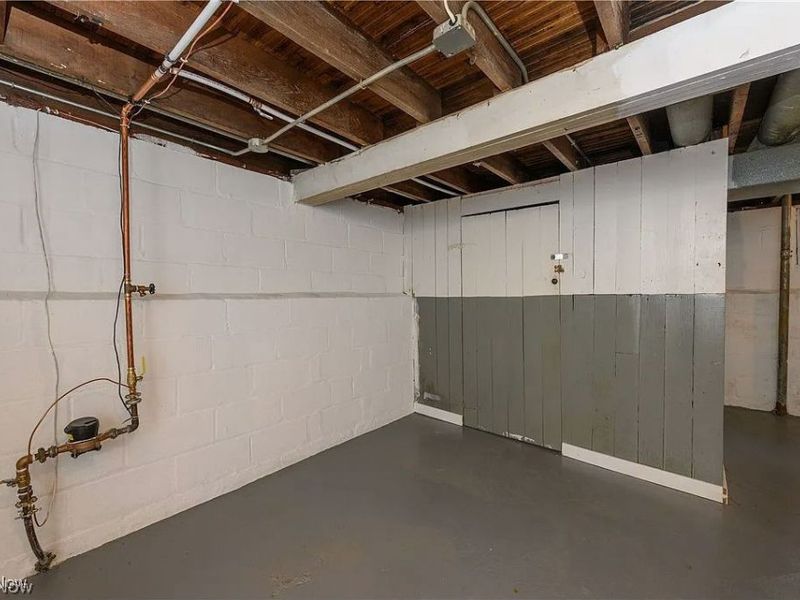 5550 Grasmere Avenue , Maple Heights, OH 44137 Photo 29