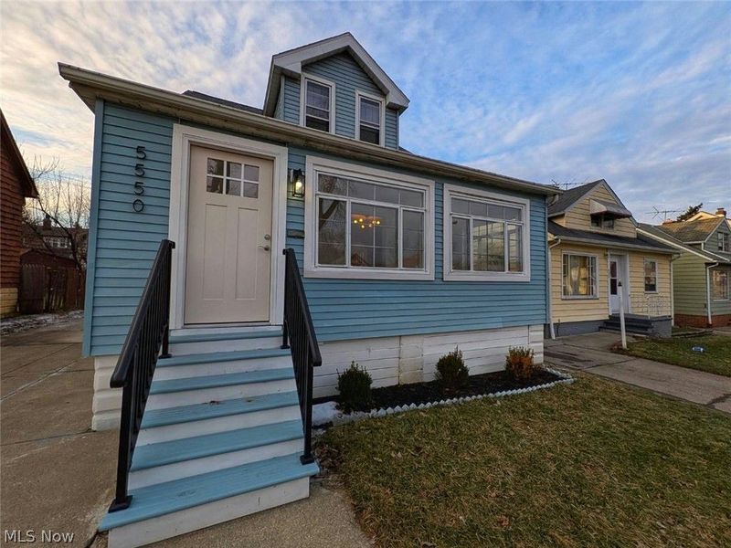 5550 Grasmere Avenue , Maple Heights, OH 44137 Photo 3