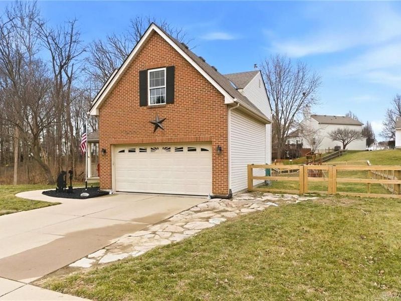 4221 Coach Light Trail, Dayton, OH 45424 Photo 3