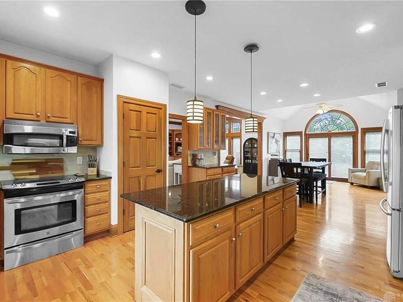 10600 Chestnut Hill Lane, Dayton, OH 45458 Photo 17