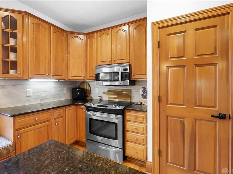 10600 Chestnut Hill Lane, Dayton, OH 45458 Photo 18