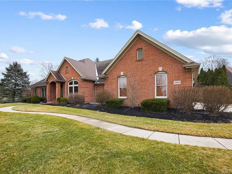 10600 Chestnut Hill Lane, Dayton, OH 45458 Photo 7