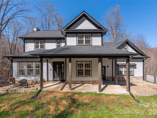 650 Dogwood Drive, Maggie Valley, NC 28751
