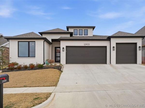 12905 S 21st Place W, Jenks, OK 74037