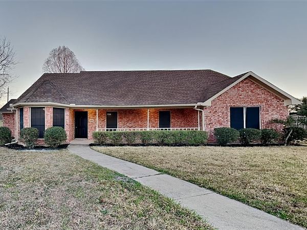 4924 Westcreek Lane, Sachse, TX 75048