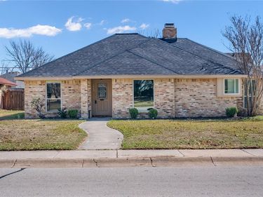 8780 Woodstream Drive, Frisco, TX 75034