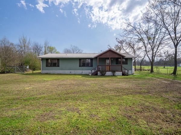 101 Taylor Street, Como, TX 75431