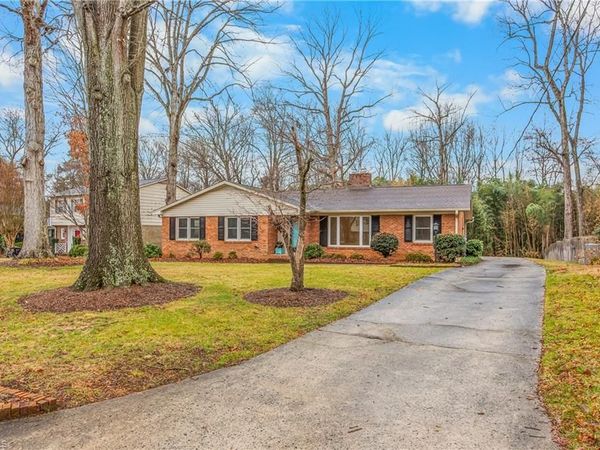 3009 Wellingford Drive , High Point, NC 27265