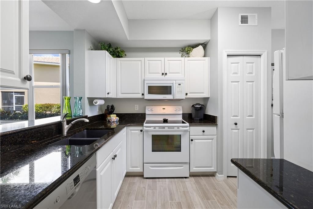 2295 Carrington Ct, Unit 1-104, Naples, FL 34109 Photo