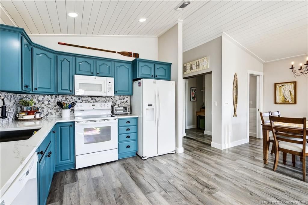 1285 Nettles Boulevard, Jensen Beach, FL 34957 Photo