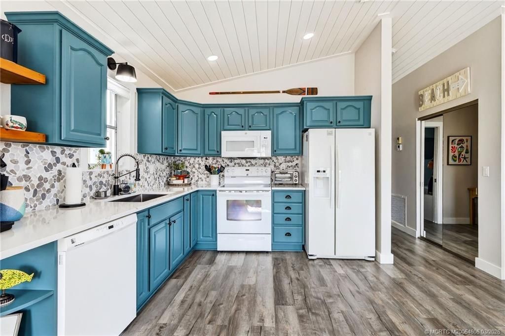 1285 Nettles Boulevard, Jensen Beach, FL 34957 Photo