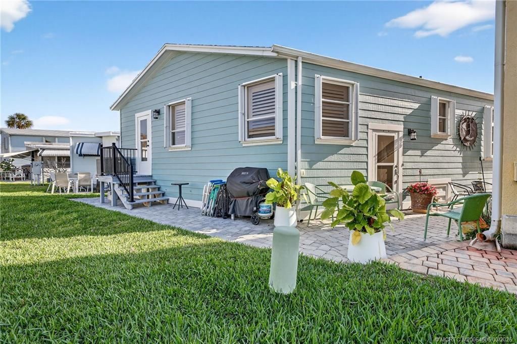 1285 Nettles Boulevard, Jensen Beach, FL 34957 Photo