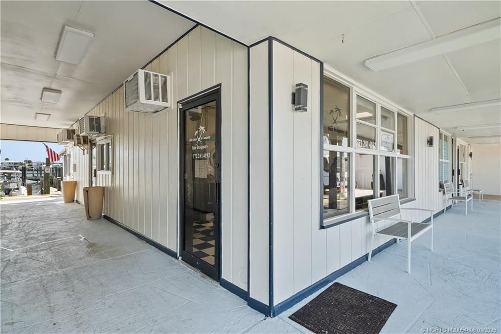 1285 Nettles Boulevard, Jensen Beach, FL 34957 Photo