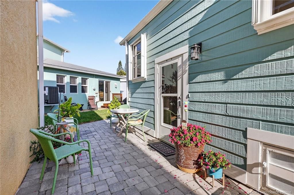 1285 Nettles Boulevard, Jensen Beach, FL 34957 Photo