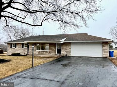 4081 MULBERRY LANE , DOVER, PA 17315