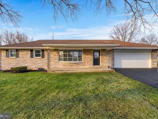 4081 MULBERRY LANE, DOVER, PA 17315