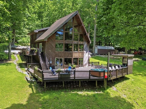8939 HAWBOTTOM ROAD, MIDDLETOWN, MD 21769
