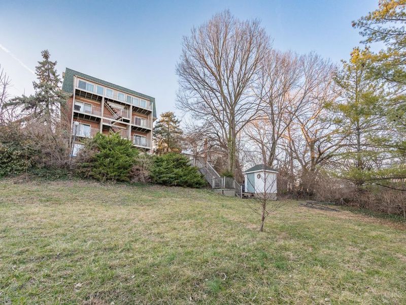 944 Summit Avenue, Cincinnati, OH 45204 Photo 14