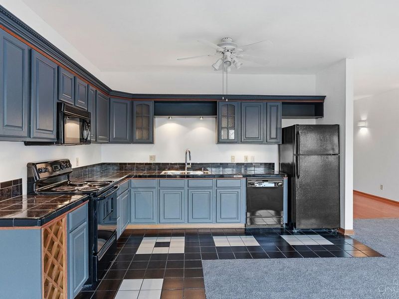 944 Summit Avenue, Cincinnati, OH 45204 Photo 5