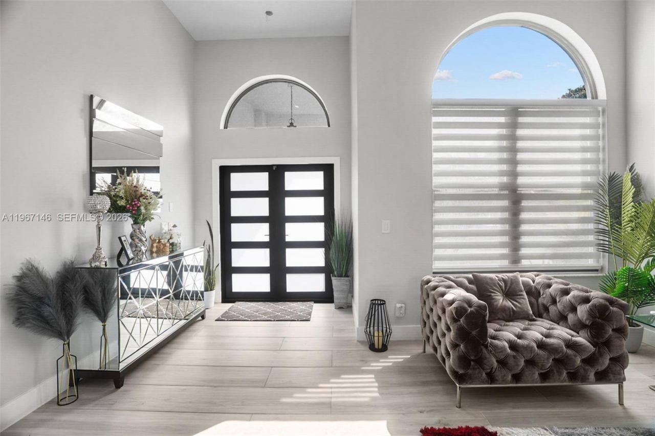 1034 NW 184th Way , Pembroke Pines, FL 33029 Photo