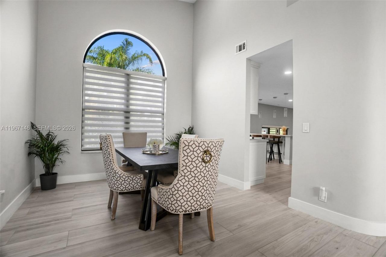 1034 NW 184th Way , Pembroke Pines, FL 33029 Photo