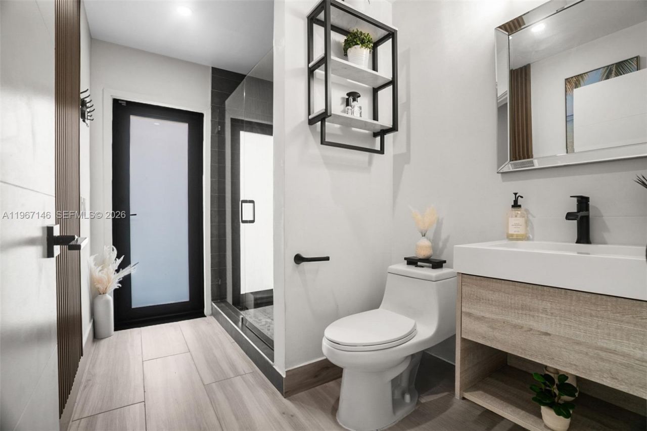 1034 NW 184th Way , Pembroke Pines, FL 33029 Photo