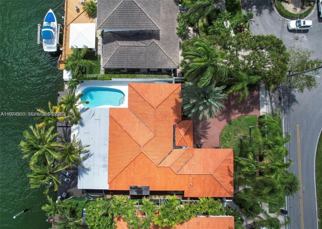 2341 Keystone Blvd , North Miami, FL 33181 Photo