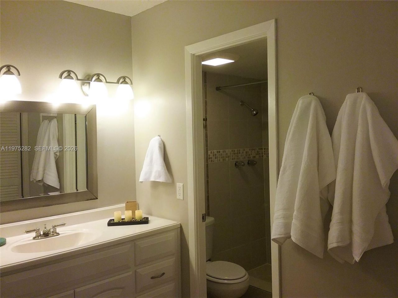 401 Golden Isles Dr , Unit 208, Hallandale Beach, FL 33009 Photo