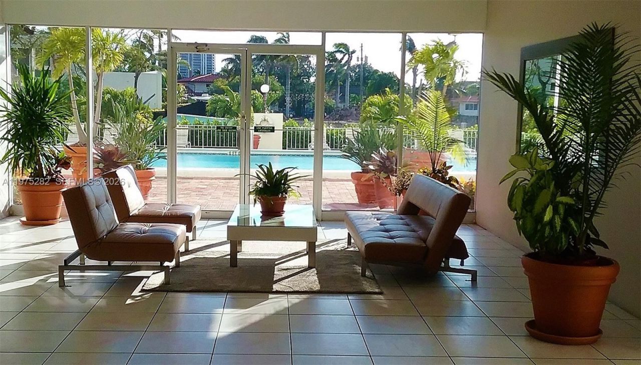 401 Golden Isles Dr , Unit 208, Hallandale Beach, FL 33009 Photo