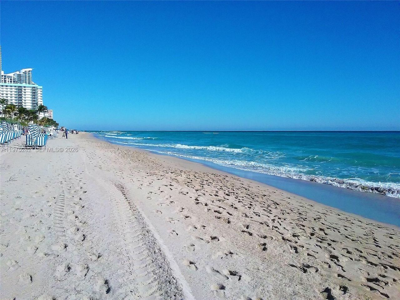 401 Golden Isles Dr , Unit 208, Hallandale Beach, FL 33009 Photo