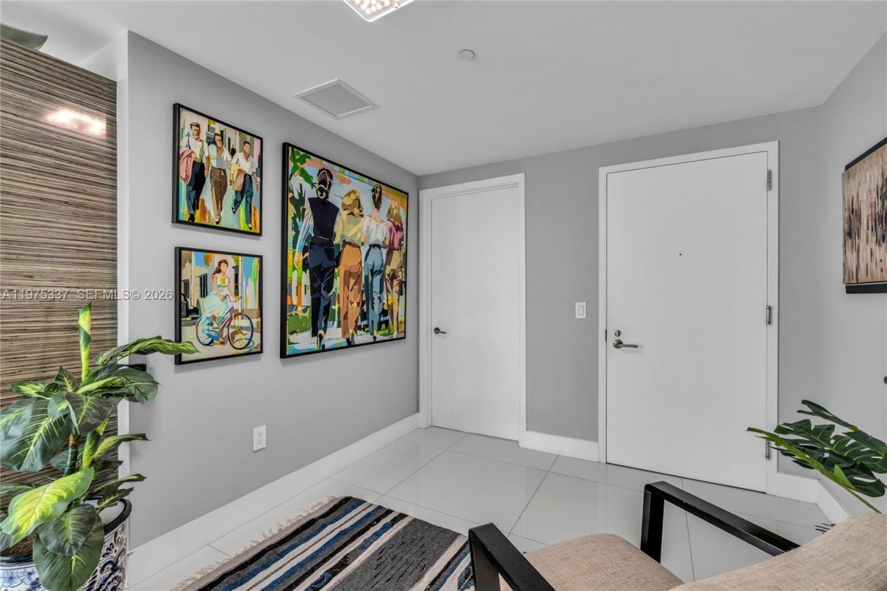 460 NE 28th St , Unit 1708, Miami, FL 33137 Photo