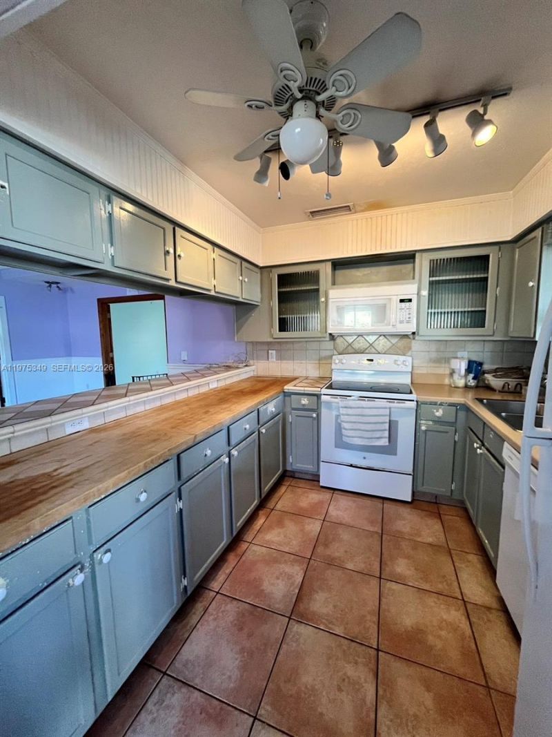 8075 SE Palm St , Unit 1, Hobe Sound, FL 33455 Photo