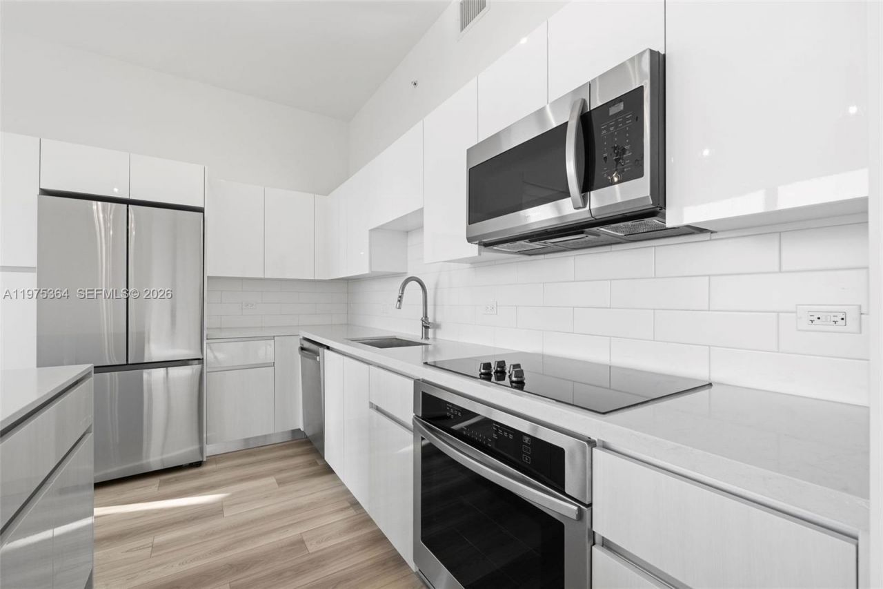 101 Diplomat Pkwy, Unit 1211, Hallandale Beach, FL 33009 Photo