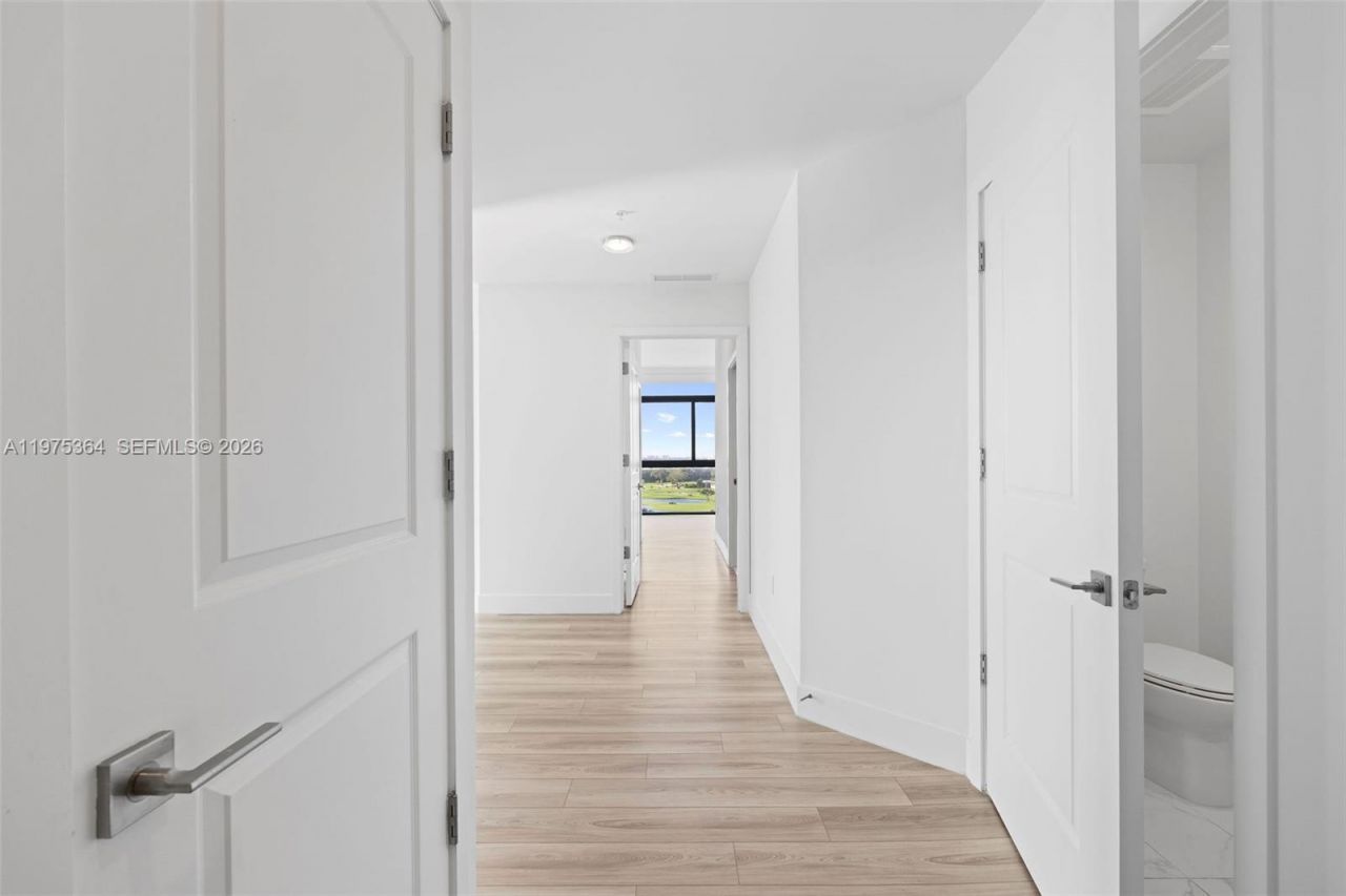 101 Diplomat Pkwy, Unit 1211, Hallandale Beach, FL 33009 Photo