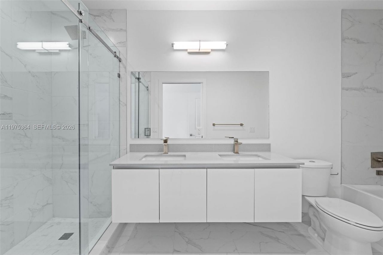 101 Diplomat Pkwy, Unit 1211, Hallandale Beach, FL 33009 Photo