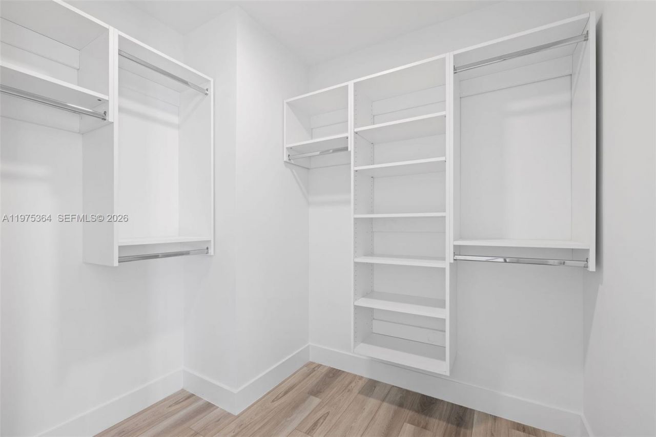 101 Diplomat Pkwy, Unit 1211, Hallandale Beach, FL 33009 Photo