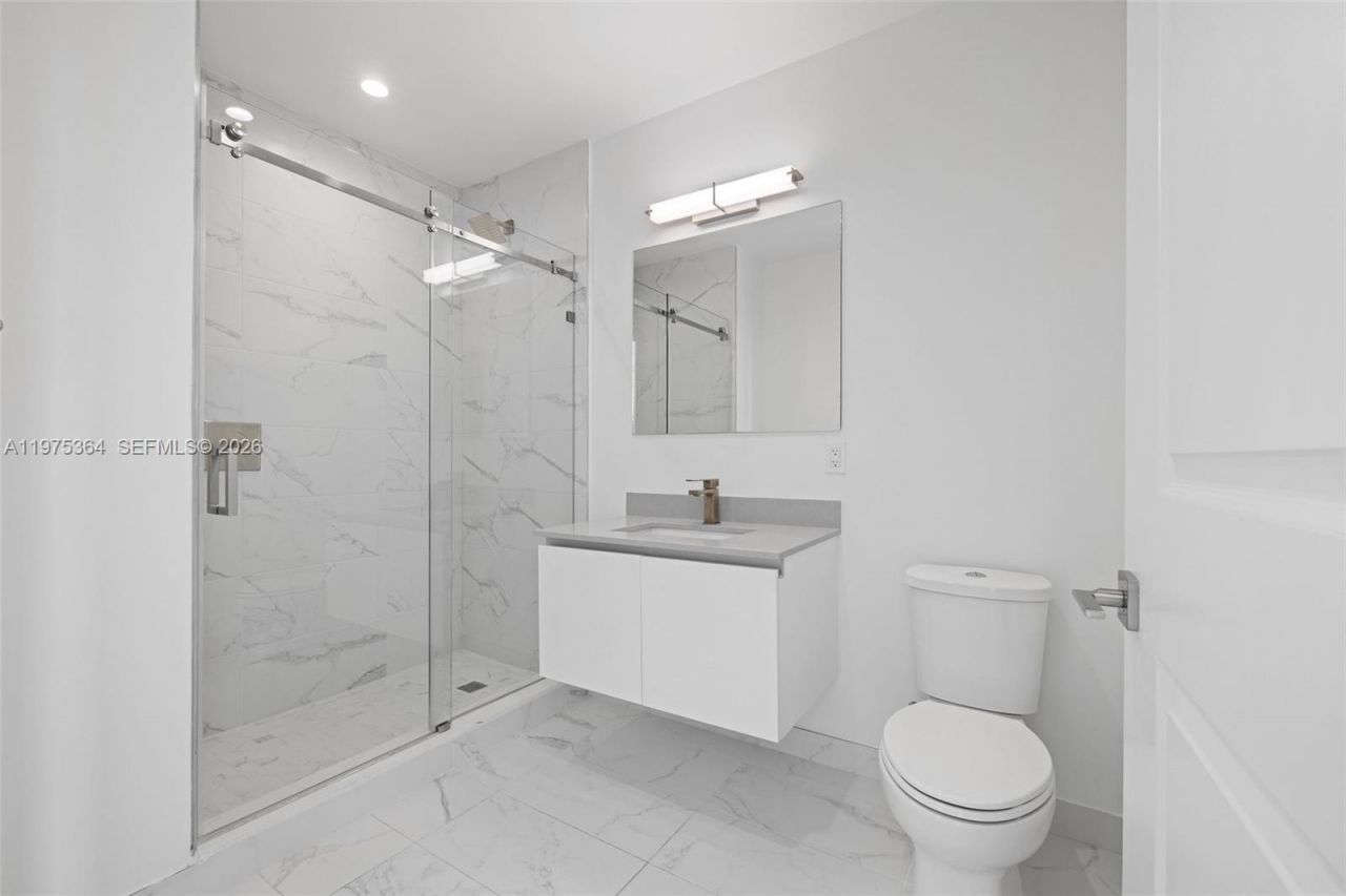101 Diplomat Pkwy, Unit 1211, Hallandale Beach, FL 33009 Photo