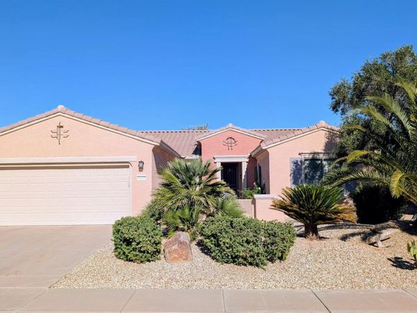 16418 W DESERT LILY Drive, Surprise, AZ 85387