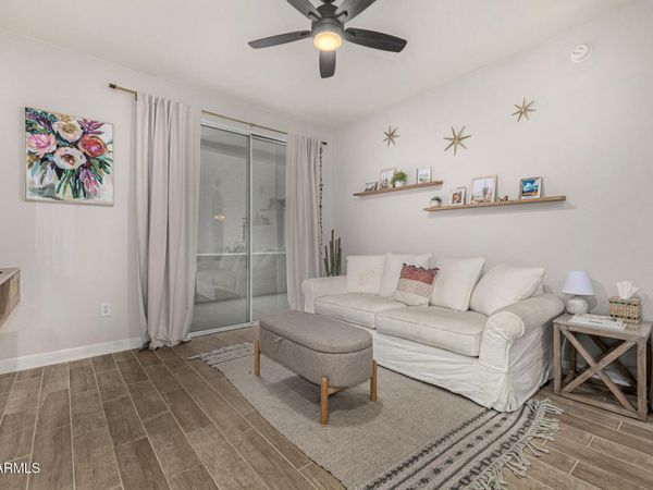 2929 W YORKSHIRE Drive, Unit 1085, Phoenix, AZ 85027