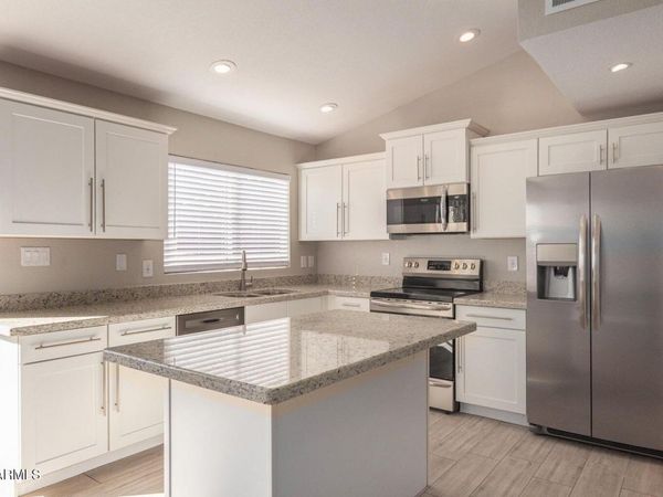 2875 W HIGHLAND Street, Unit 1133, Chandler, AZ 85224