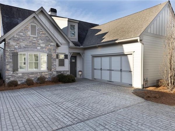 334 Little Pine Lane , Woodstock, GA 30188